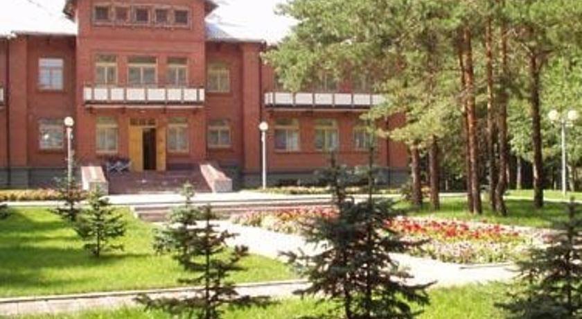 Гостевой дом Загородный комплекс Дом Лесника Хотинец-4
